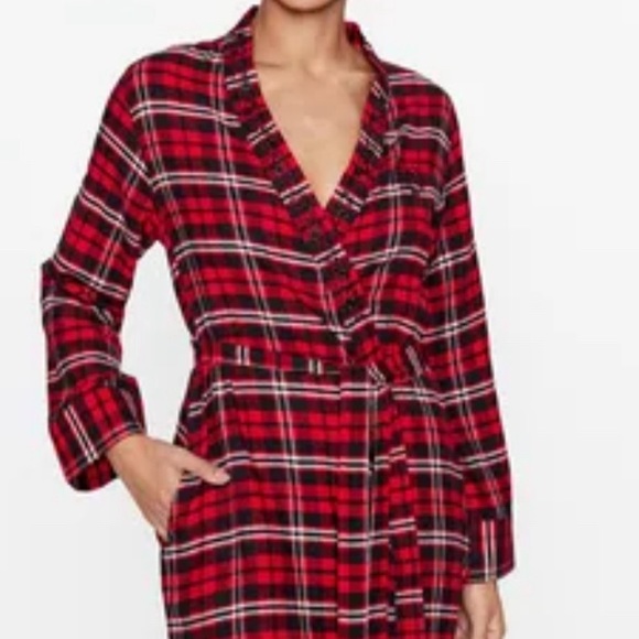 Lauren Ralph Lauren Bathrobe NWT SIZE M - Picture 2 of 10